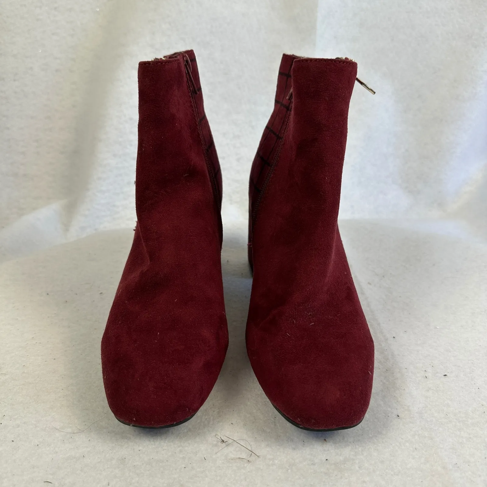 Burgundy Suede Block Heel Ankle Boots Square Toe Zipper Plaid Detail Women 7.5‎ Red - Image 2