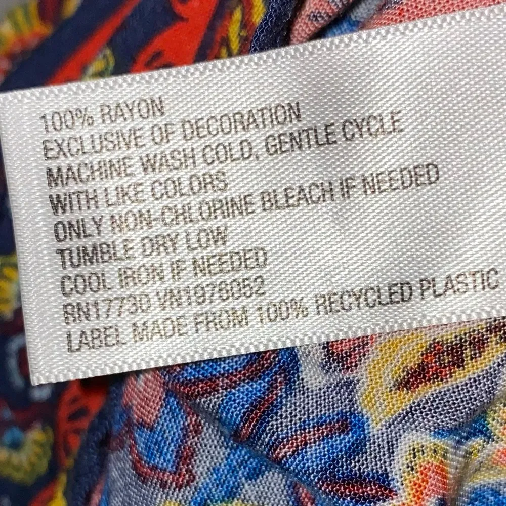 Xhilaration Faux Wrap Patterned Multicolor Romper - Image 4