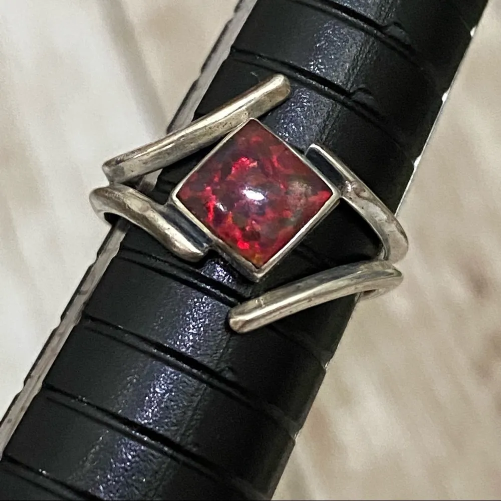 OTTO Sterling Signed Red Stone Ring Size 6 - Image 2