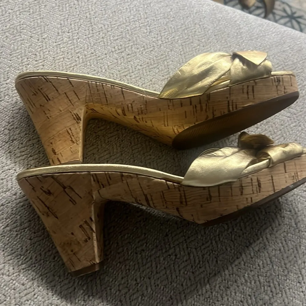 Coach Gold heels - Image 6