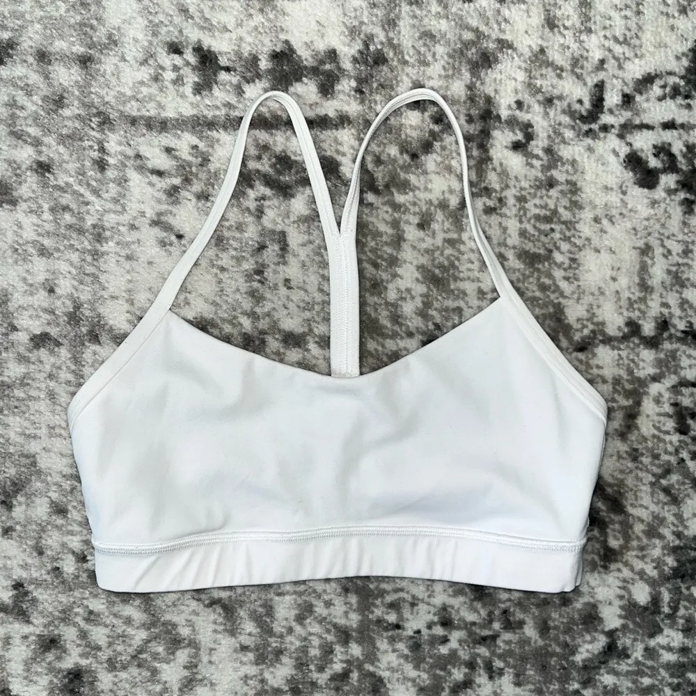 Lululemon Flow Y Bra Nulu - Image 4