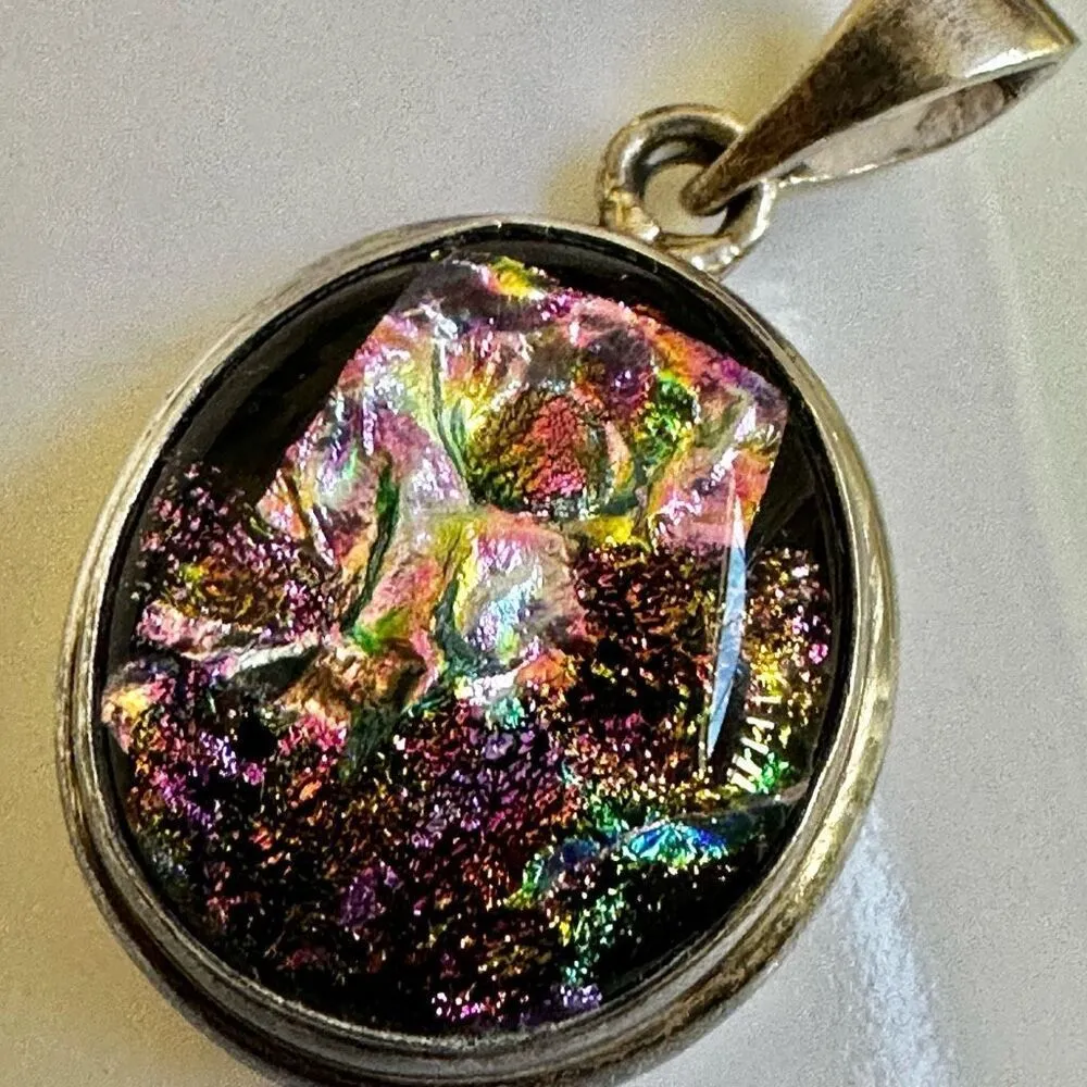 Sterling silver Dichroic Glass Pendant - Image 9