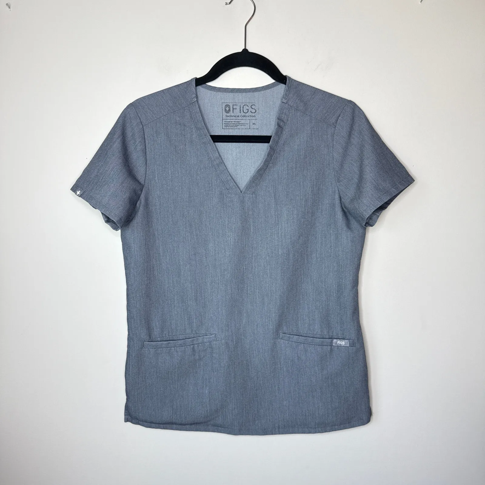 FIGS Women's‎ XS Casma Three-Pocket Scrub Top PO1569 Medical Uniform Healthcare - Image 2