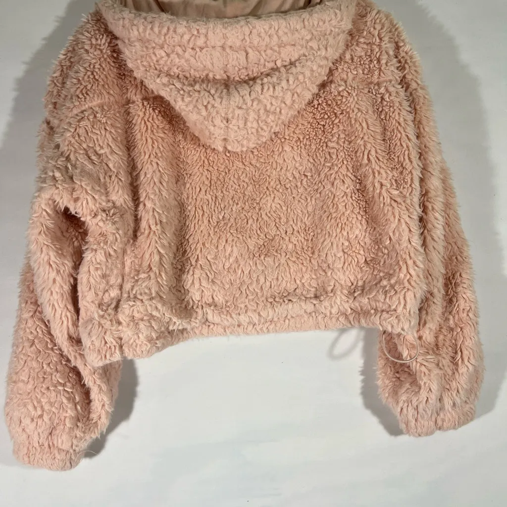 BDG URBAN OUTFITTERS TEDDY FAUX FUR CROP HOODIE JACKET M PINK‎ PREOWNED - Image 2