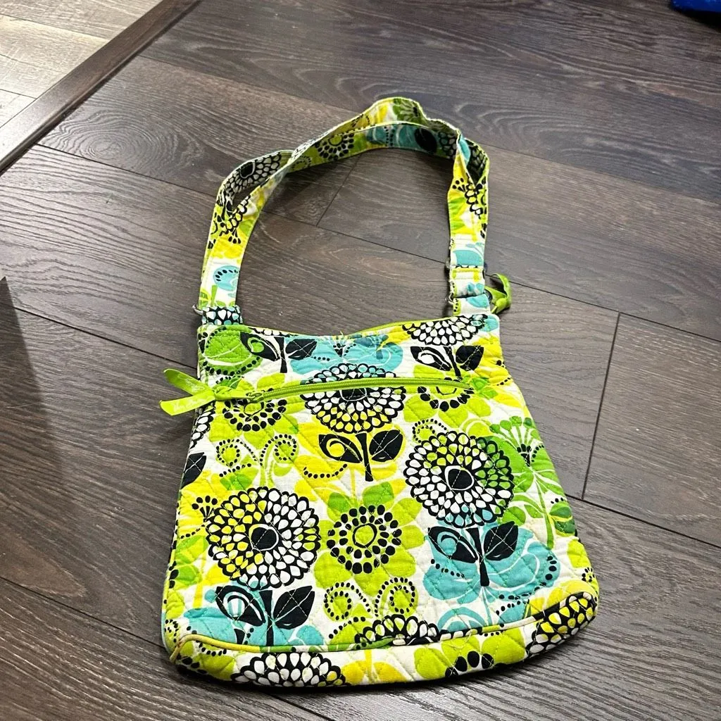 Vera Bradley Quilted Women’s Lime Hipster Crossbody Bag Purse - Image 4