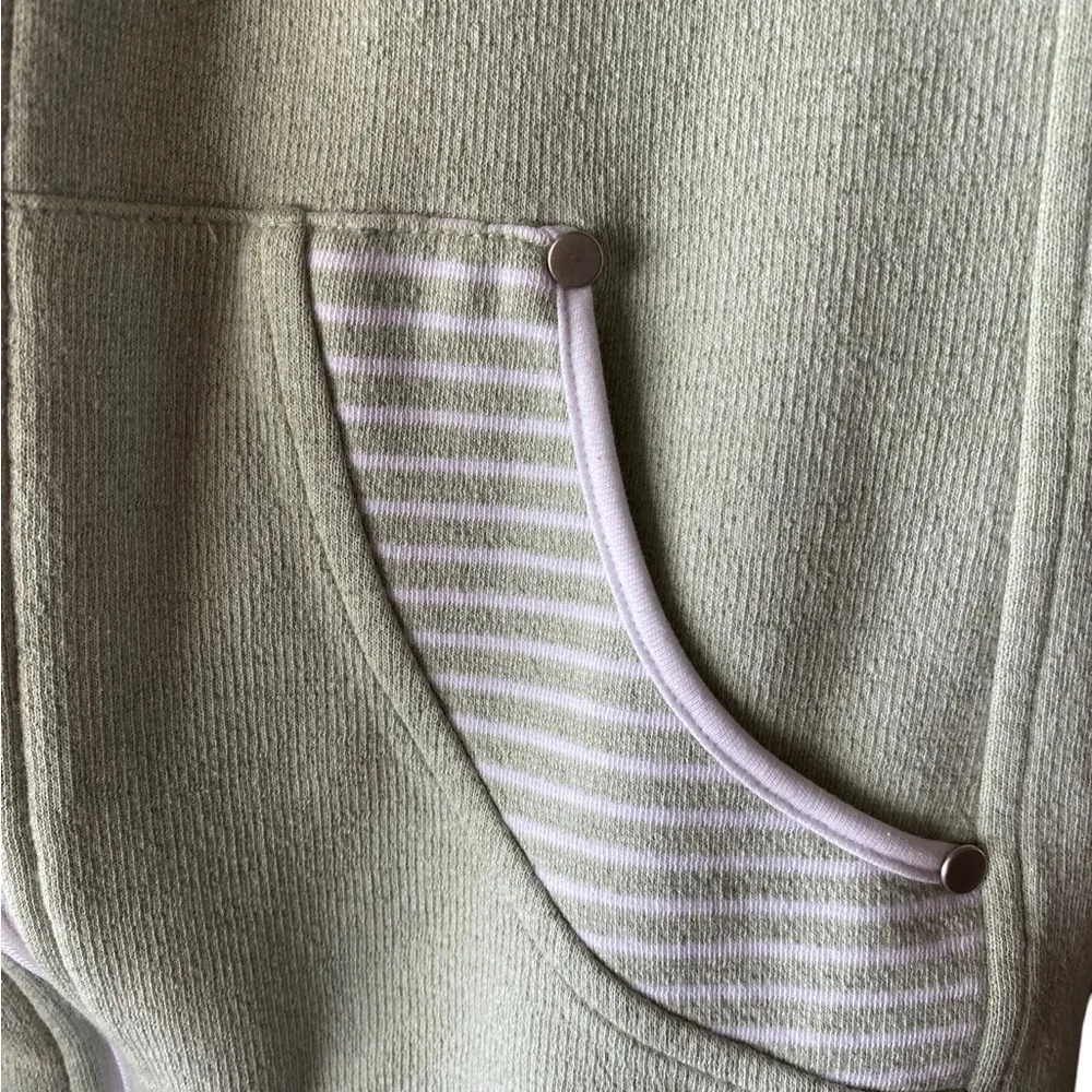 Drawers & Damon Sage green cotton blend lounge set Athleisure Loungewear Size M - Image 5