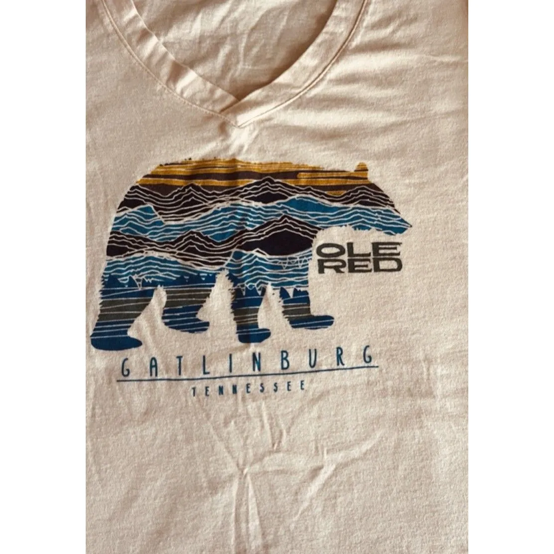 Ole Red Gatlinburg Tn Woman’s V Neck Tee Peach/orange Bear XXL Orange - Image 4