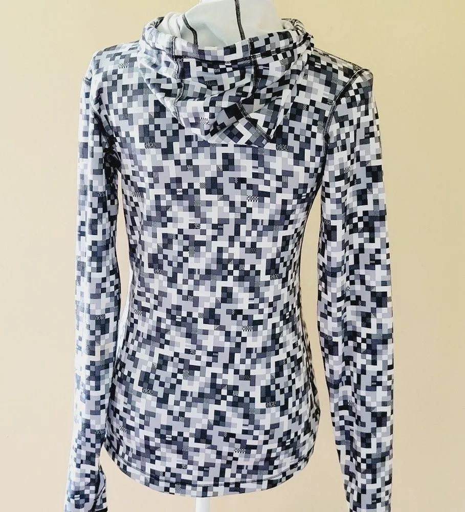 Nike pro hyperwarm training pullover size medium - Image 6