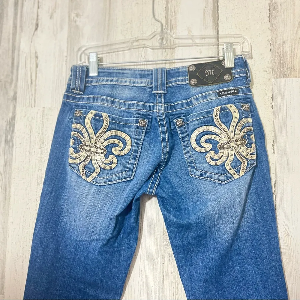 MISS ME Distressed Fleur de lis Rhinestones Low Rise Skinny Jeans Size 27 - Image 6