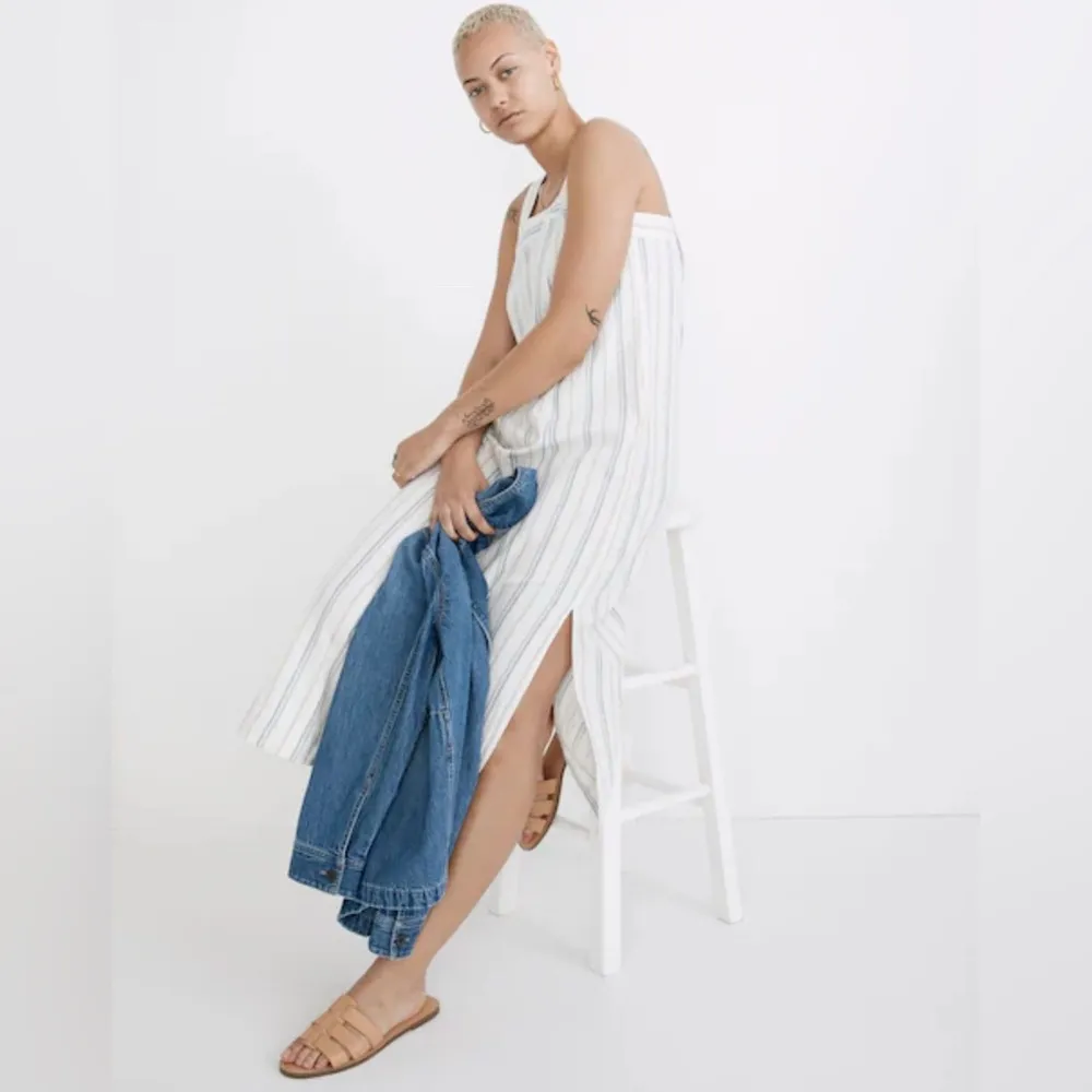 Madewell Linen-Cotton Princess-Seamed Midi Dress in Stripe
Size XL - Image 4