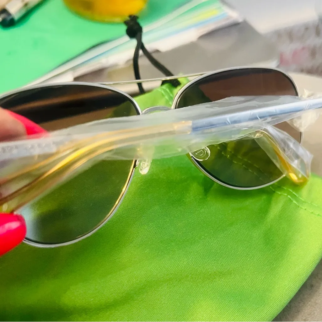 KATE SPADE GOLD AVIATOR SUNGLASSES - Image 7