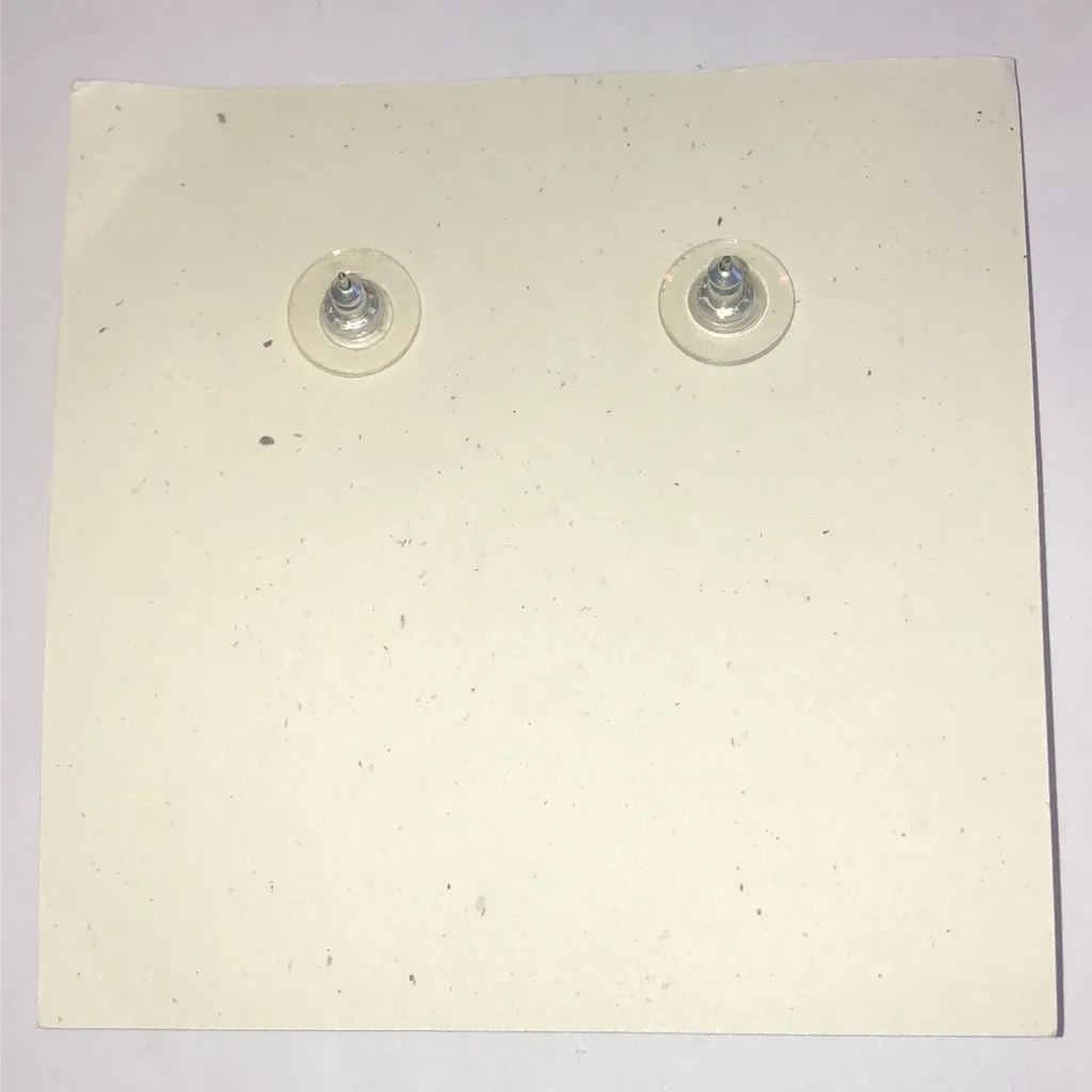 Coldwater Creek Silver Amber Heart Earrings - Image 6