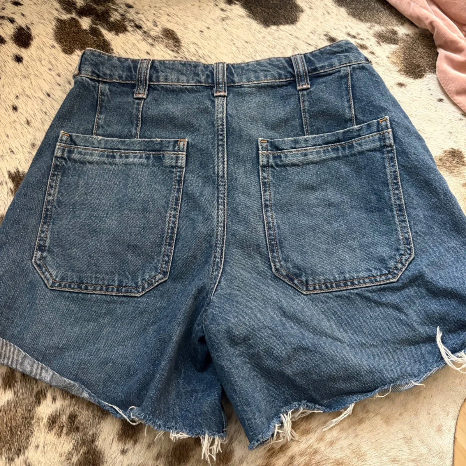 FREE PEOPLE WE THE FREE Palmer Shorts
West Coast Denim Jean Size 26 - Image 5