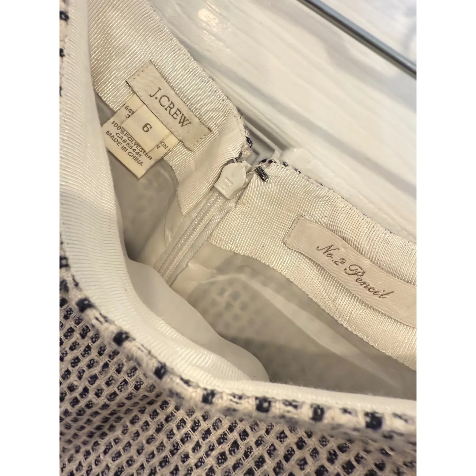 J. Crew No. 2 Pencil Skirt Size 6 Beige Black Textured‎ Career Office - Image 3