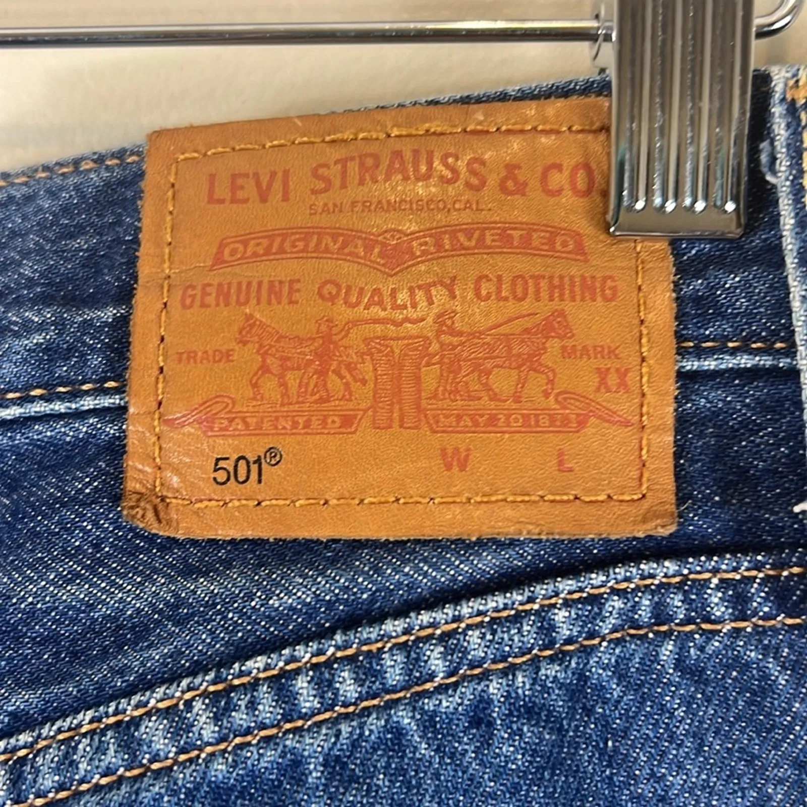 Levi's 501 Mens Jeans 26x26 Distressed Dark Wash Straight Leg Raw Hem 90s Skater - Image 6