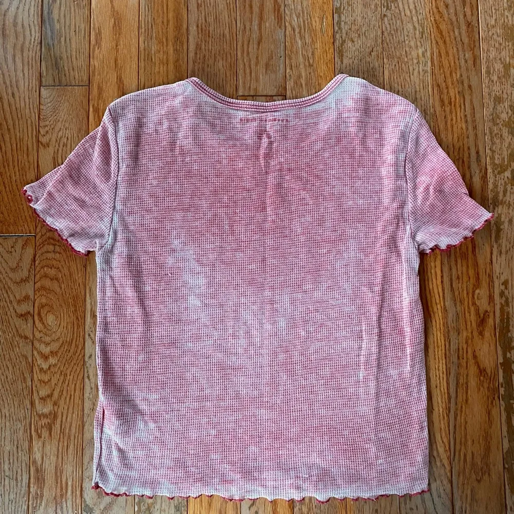 Pink American Eagle lettuce trim baby tee - Image 7