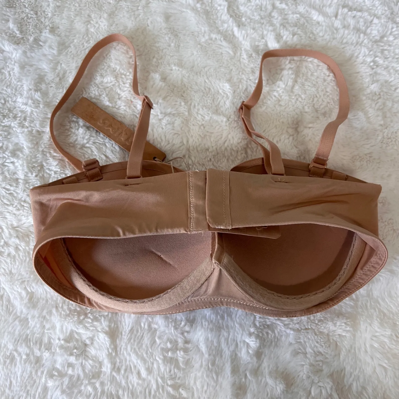 SKIMS Ultimate Push Up Strapless Bra Clay Color Style BAN 9056 Size 32C NWT - Image 3