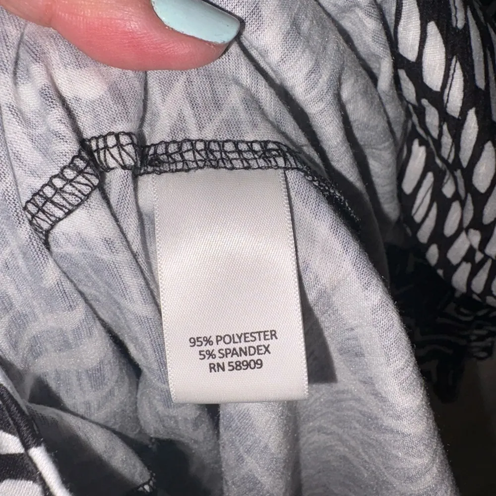 NWT Allison Daley Embellished Border Print 3/4 Sleeve V Neck Knit Top Size 3X - Image 4