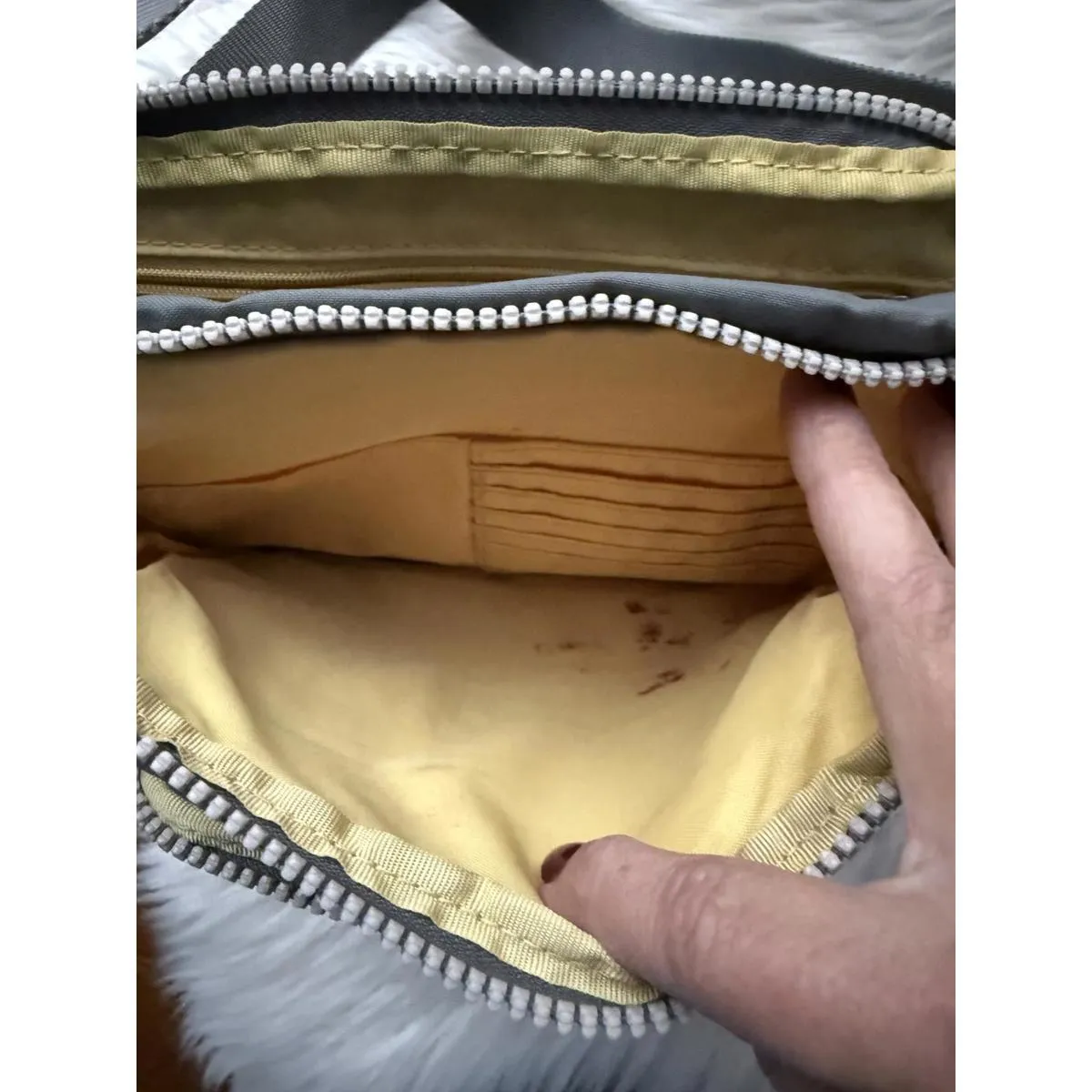 Baggallini Gray Nylon Crossbody Shoulder Bag - Image 4