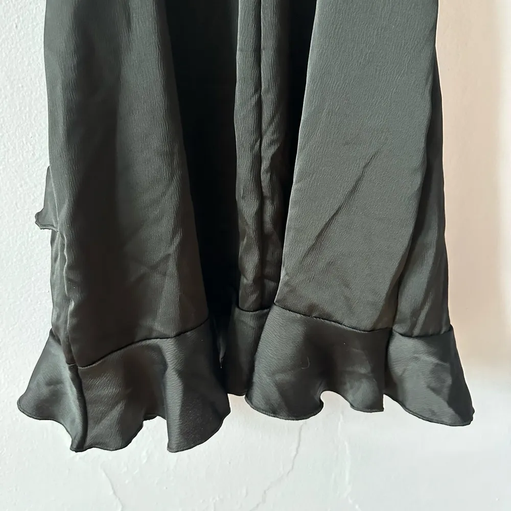 Prettylittlething black strappy mini dress ruffle size 8 NWT - Image 3