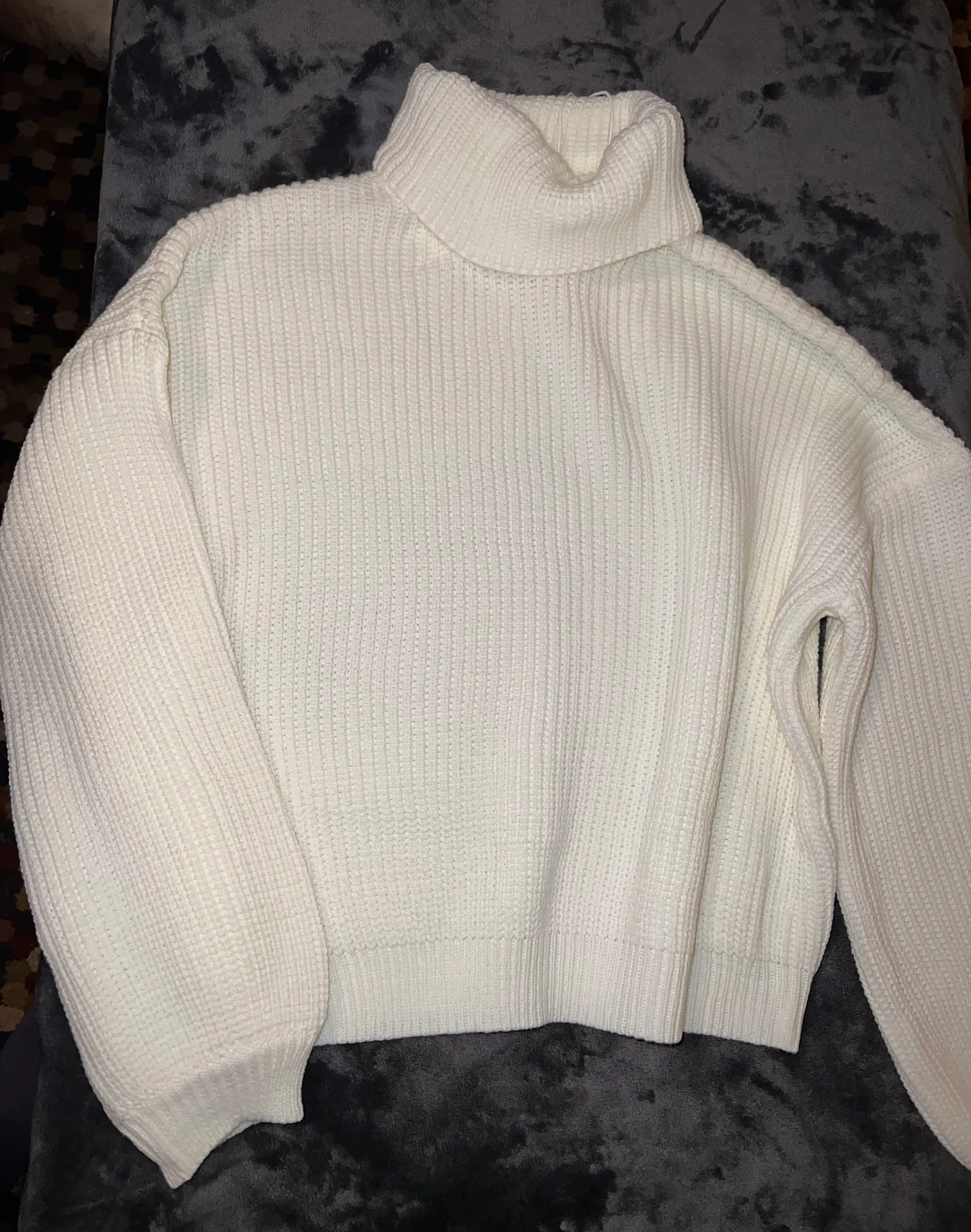 Simma Turtleneck in Cream - Image 8