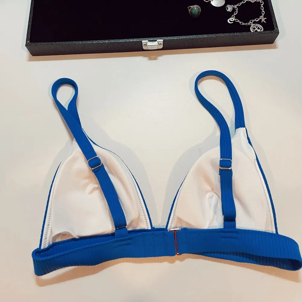 Blue triangle bikini top - Image 2