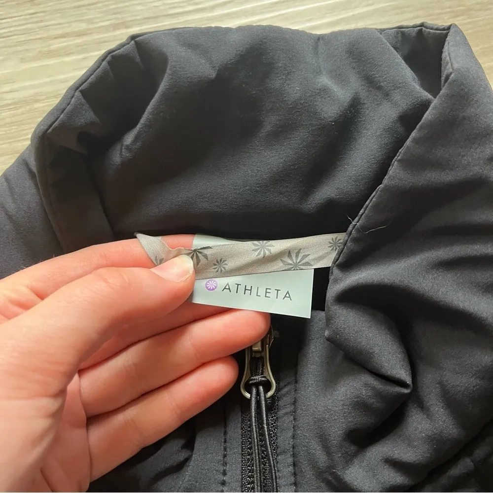 Athleta  Jacket - Image 2