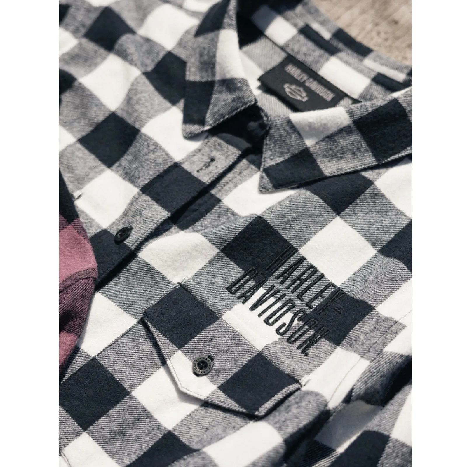 Harley Davidson rustic flannel paid shirt Size M Embroidered western cabin core Black Size M - Image 9