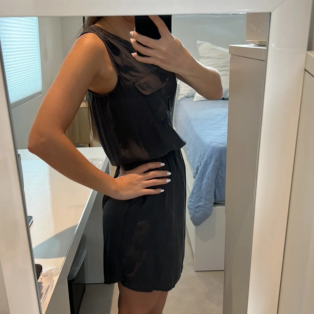 Express women XS button down sleeveless dress with elastic at waist front pocket - Image 2