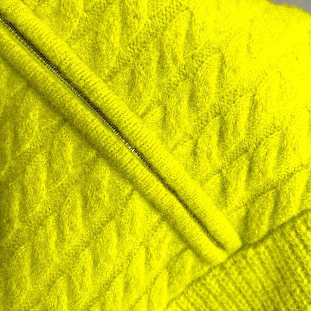 Central Park West Neon Green Half-Zip Sweater Size Small - Image 8