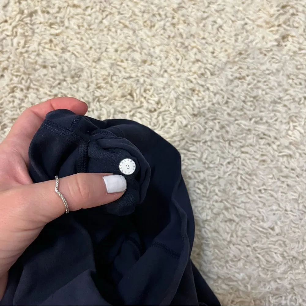 Lululemon navy align 21” leggings size 2 - Image 3