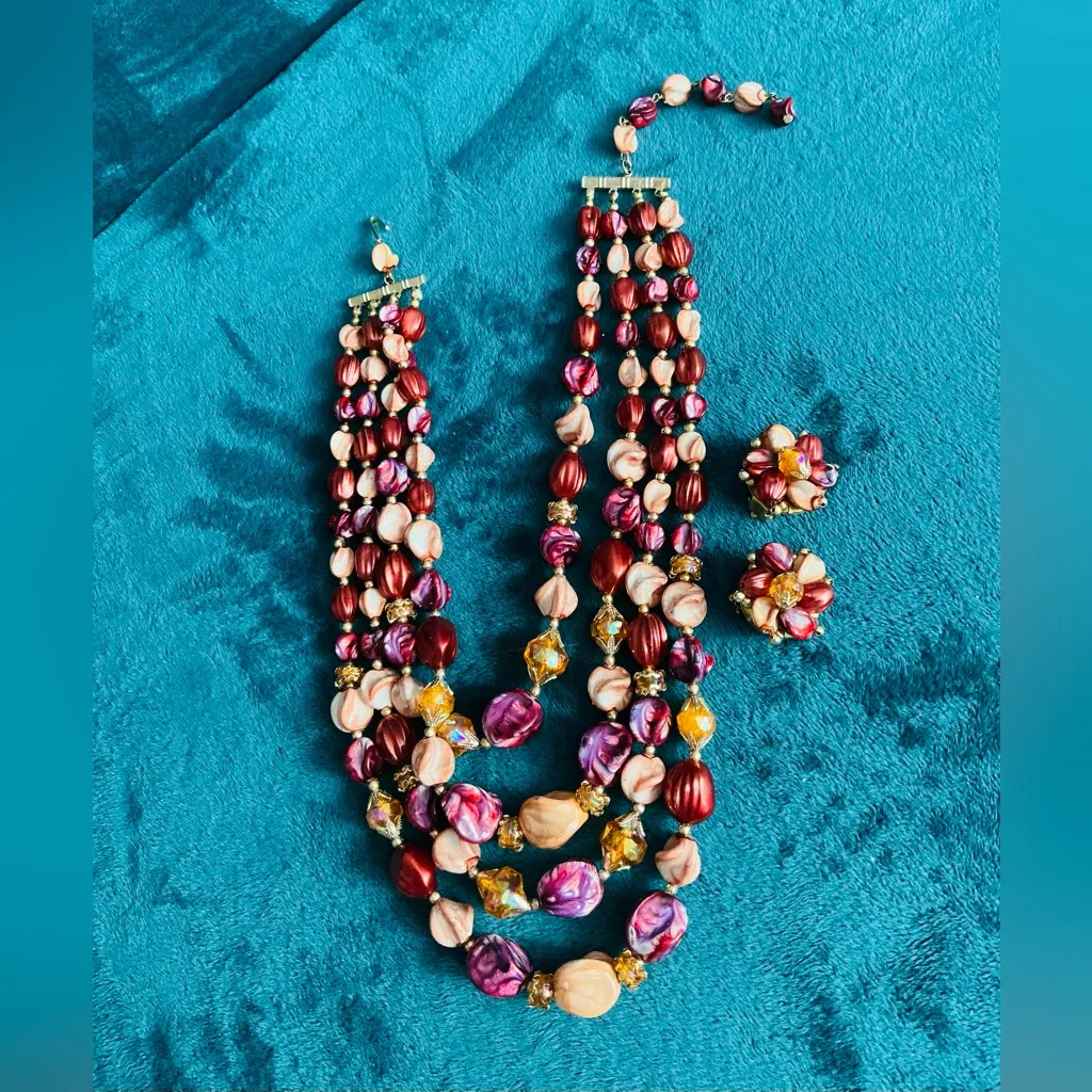 Vintage necklace and earring set 🌸 Purple - Image 3