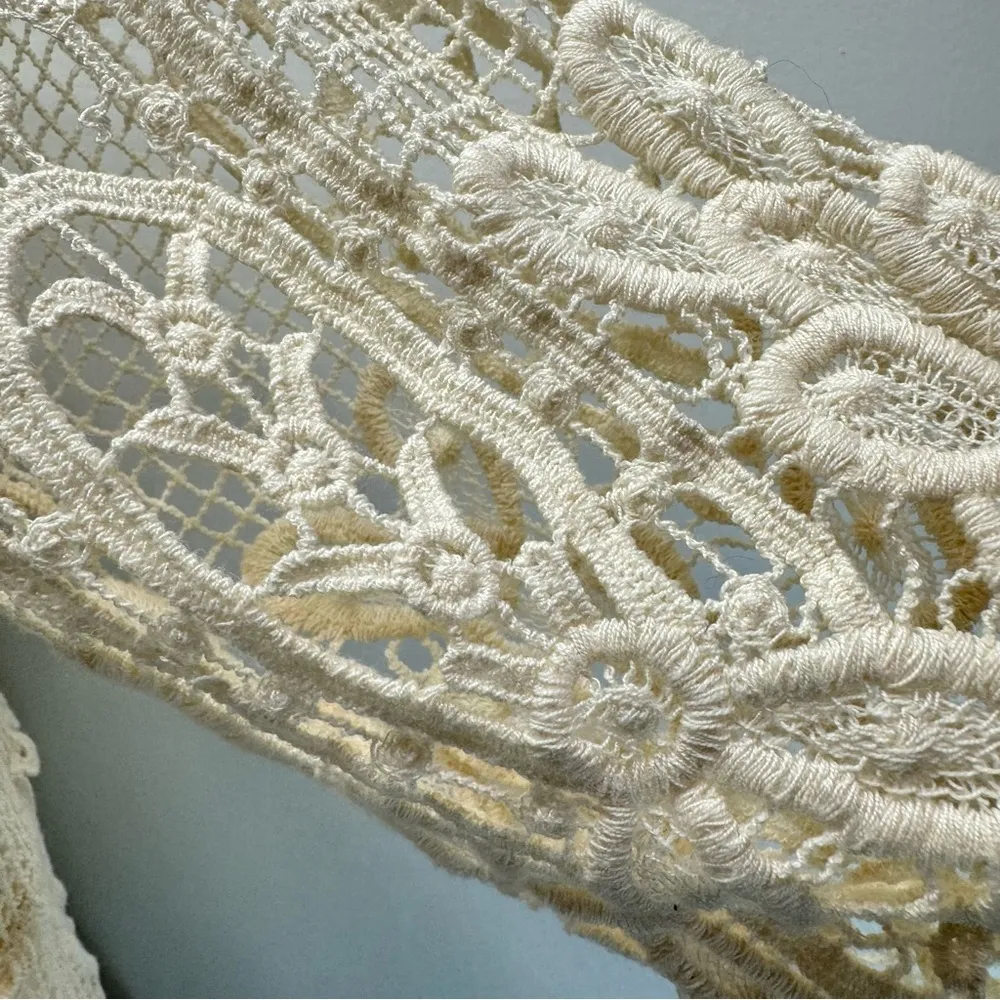 Beige Crocheted Loose Knit Floral Boho Half Sleeve Scalloped Hem Pullover Top Size M - Image 8