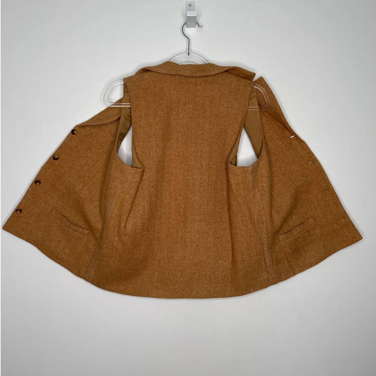 1980s Charlotte Ford II Camel Herringbone Wool Vest & Skirt Set Small - Image 14