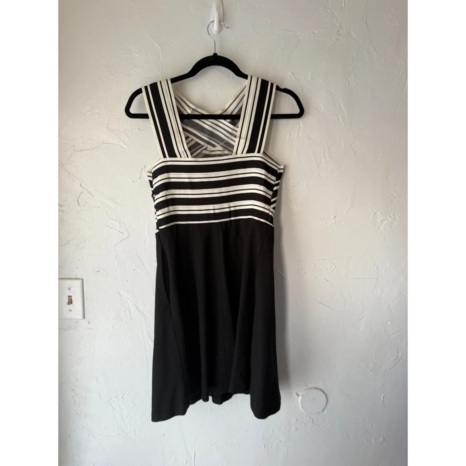 Anthropologie Maeve 2010s Striped Crossneck Black Going Out Bandage Dress Size 4 - Image 5