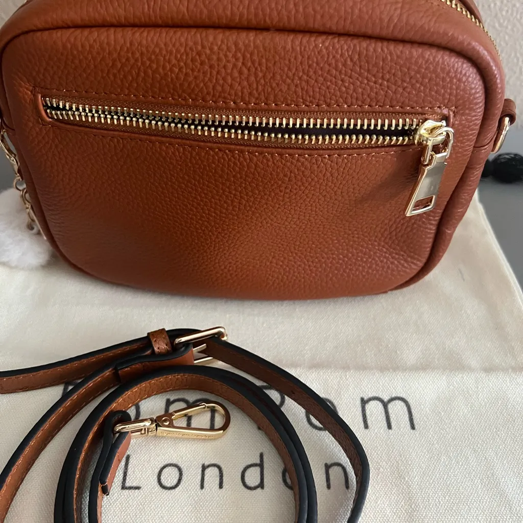 Pom Pom London Original Tan Brown Leather Crossbody Bag - Image 4