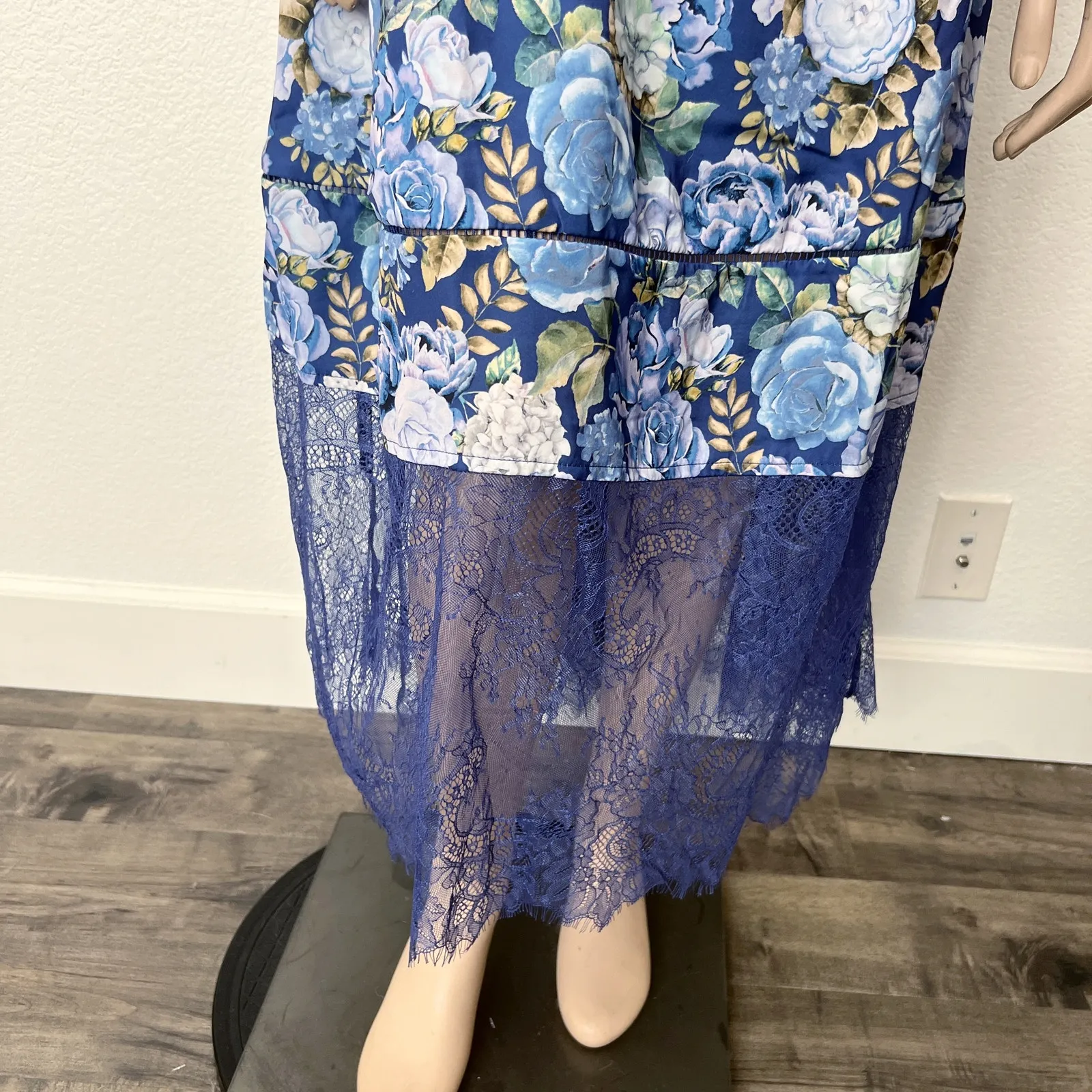 [Rachel Parcell] Blue Floral Puff Sleeve Lace Trim Spring Midi Dress NWT Size 8 - Image 8