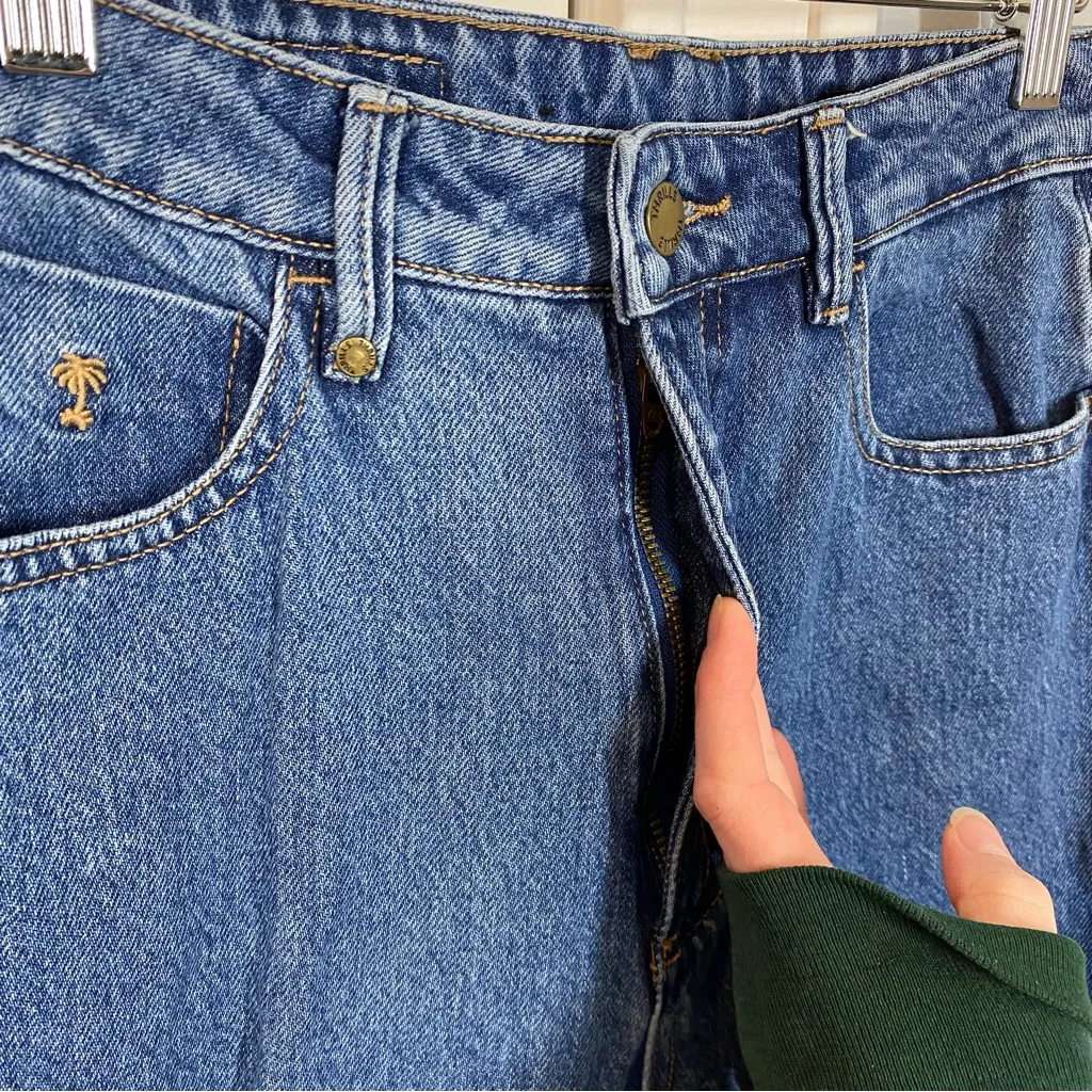 THRILLS Casey Straight Slim Barrel Jean Blue‎ Wash Raw Hem Straight Leg size 4 - Image 4