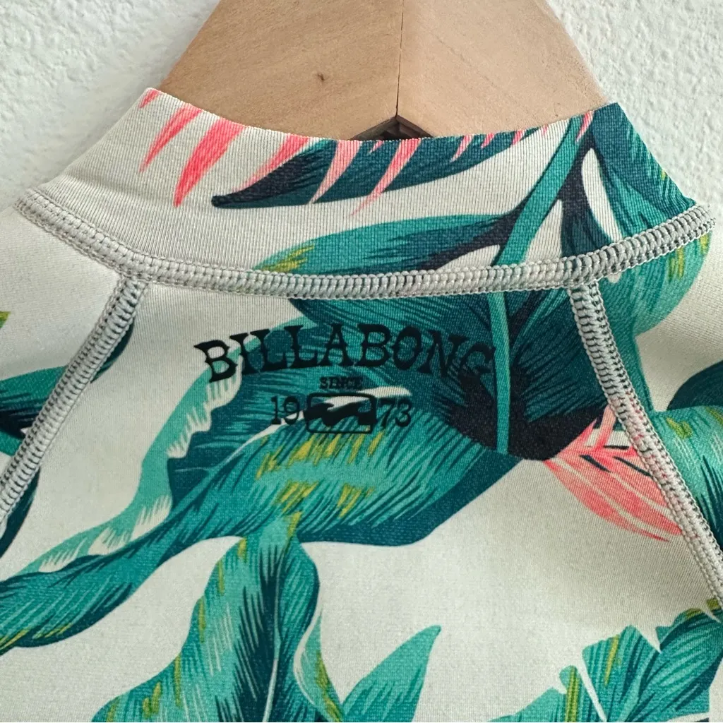 Billabong Women’s Wetsuit Top size 4 & Bottom size 6 Set Like New Surf Swim UV - Image 5