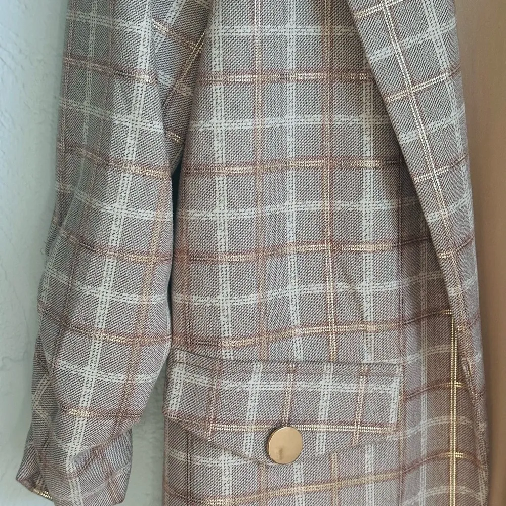 Alice Blue Tan Blazer with Notched Lapels Large - Image 5