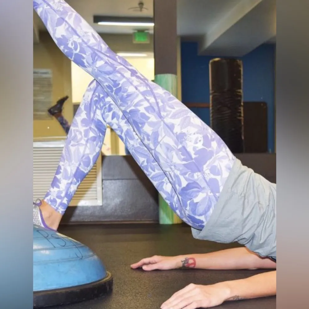 C3fit Compression Tights Sz L Purple White Floral Made In Japan Size L - Image 3