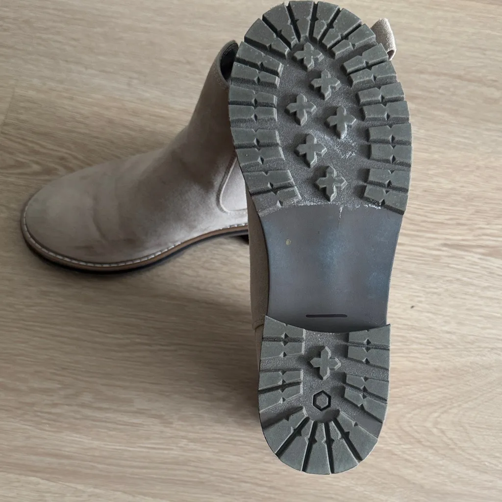 Kensie Light Tan Ankle Booties - Image 3