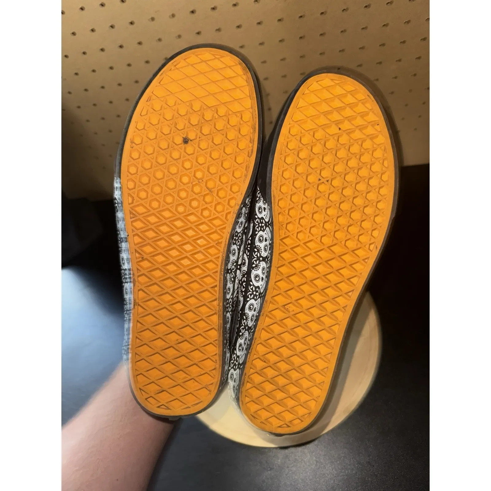 VANS SK8-Low Dia De Los Muertos Sugar Skull Black Sz 9 M Sz 10.5 W Sneakers Rare - Image 9