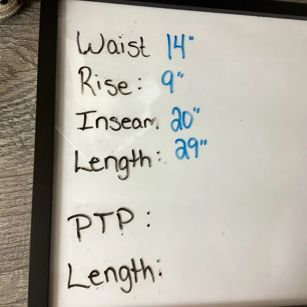 Lululemon  Studio Crop No Liner Size 4 - Image 12