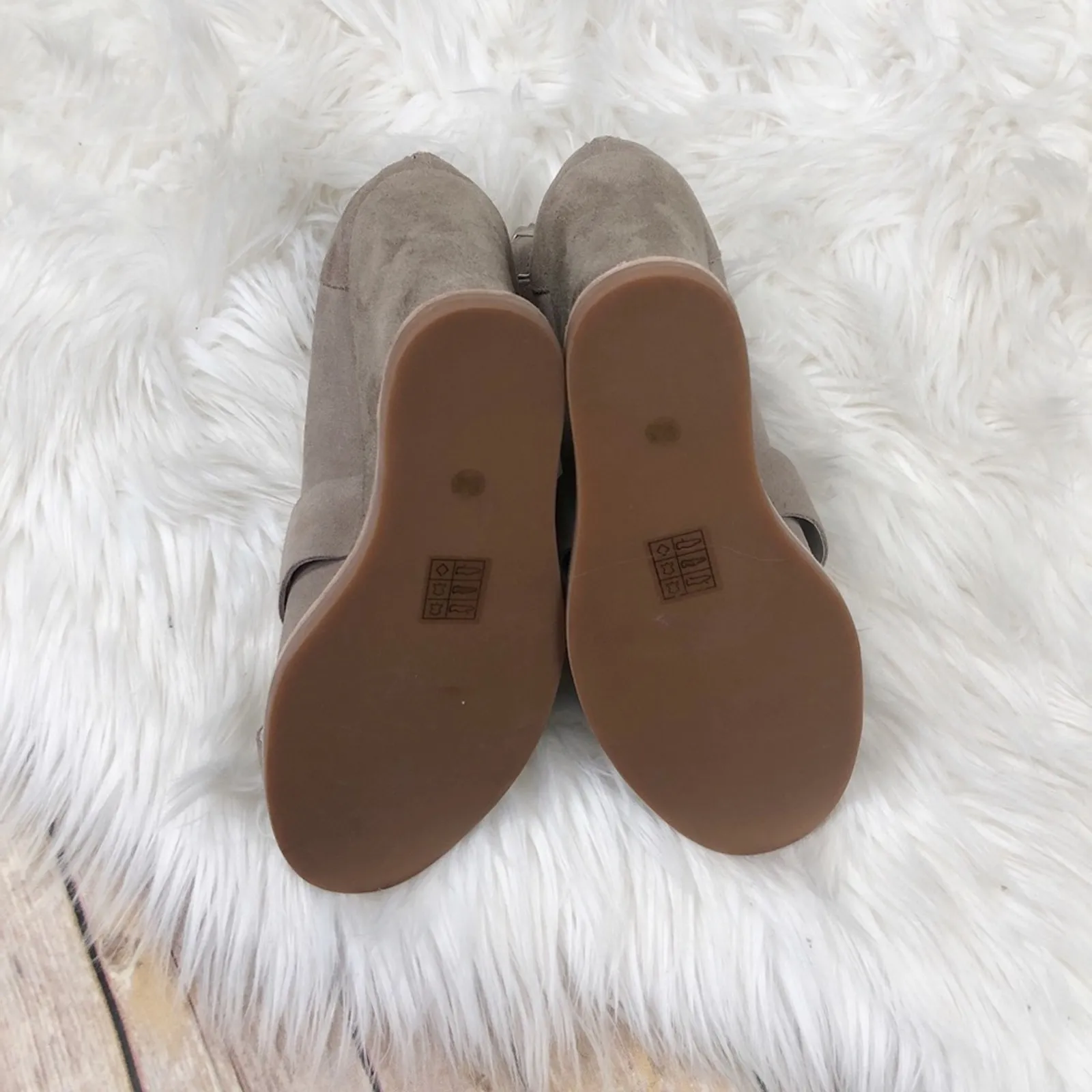 Jeffrey Campbell‎ Dakota Suede Wedge size 39 - Image 4