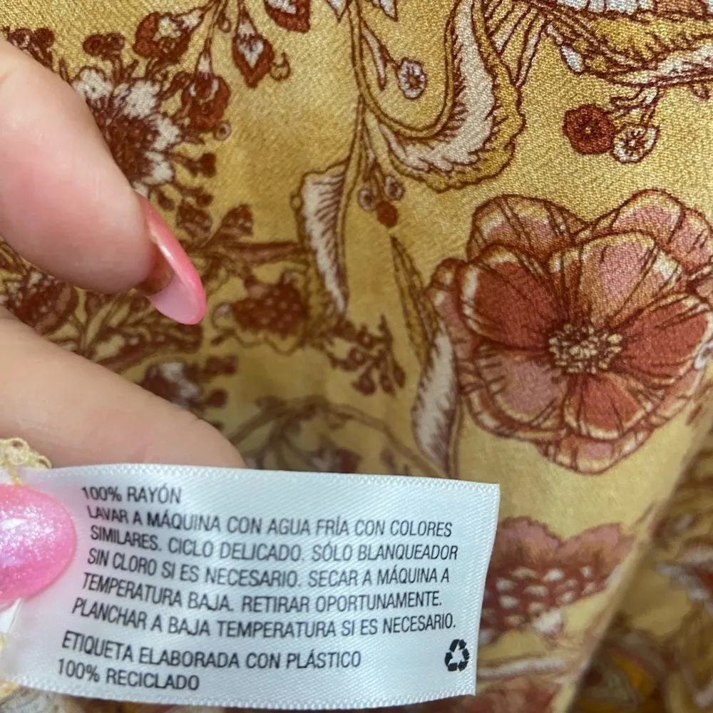 Knox Rose medium, large, caftan, orange and red very pretty $40 - Image 7