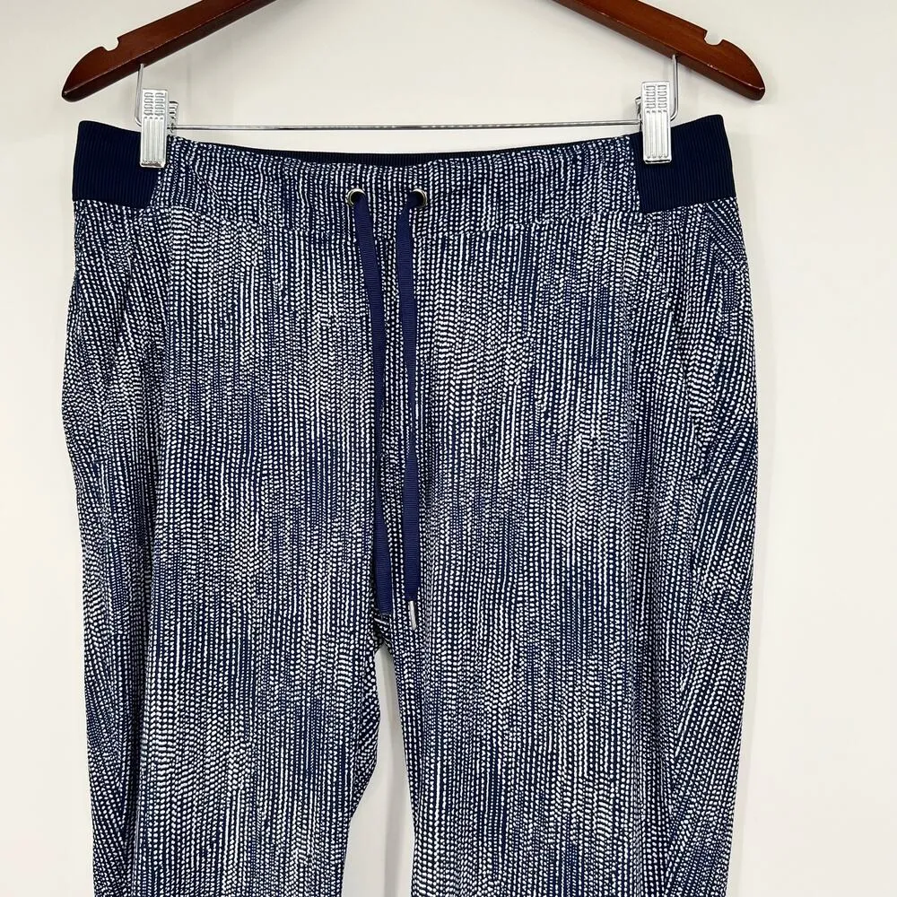 Athleta Batik Midtown Ankle Pants Pull On Blue White UPF+50 Women’s Size 8 - Image 6