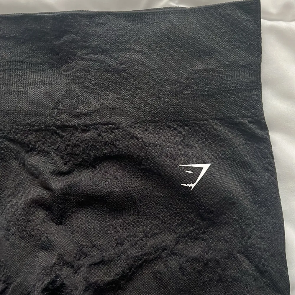 camo textured leggings black size small - Image 2