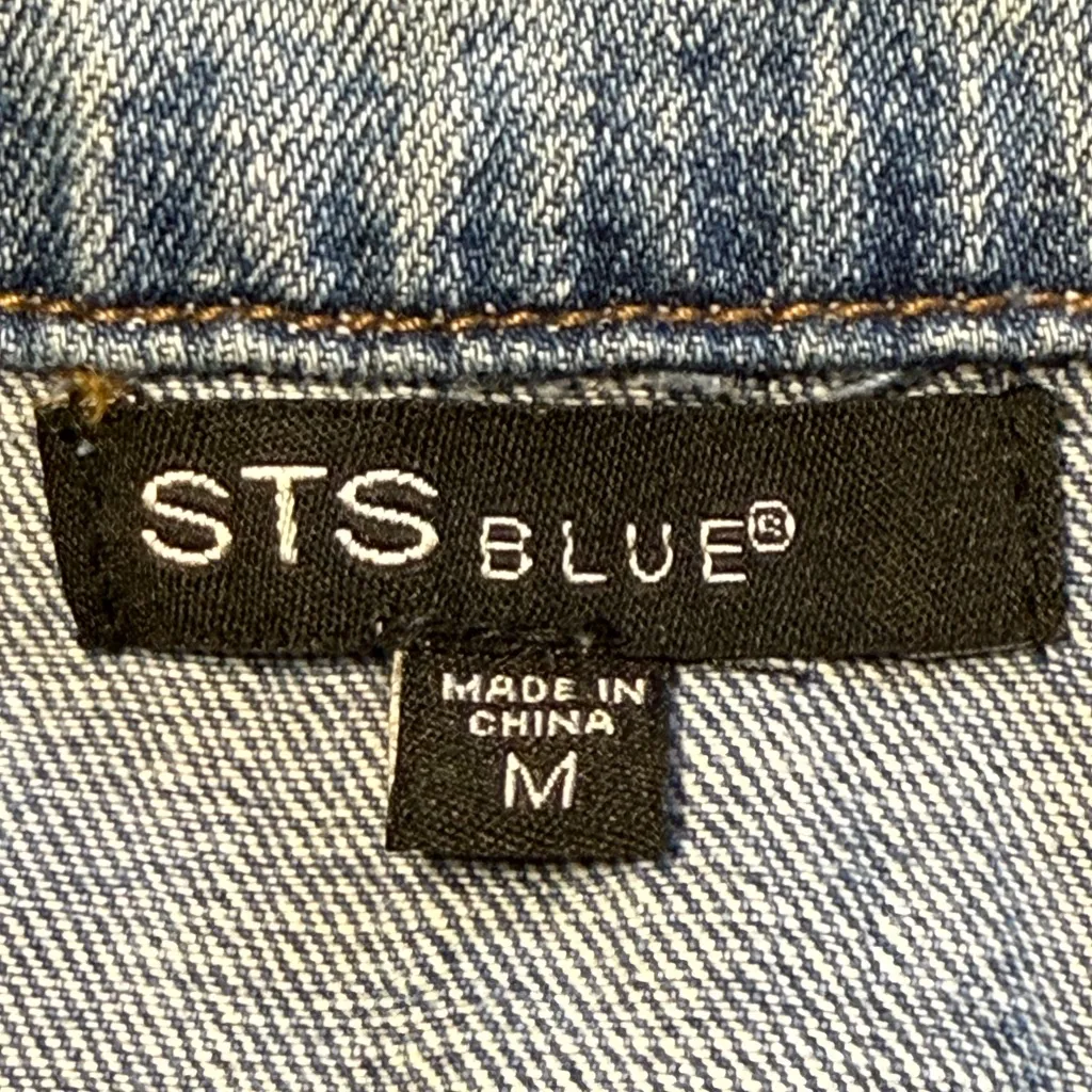 STS Blue Light Wash Distressed  Y2K Jean Jacket Size Medium - Image 2