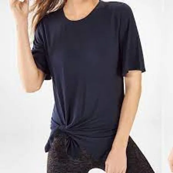 Fabletics Alia tied tee navy blue size Small - Image 2